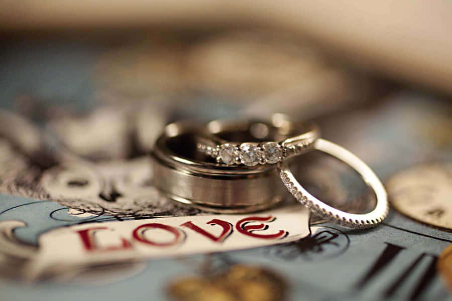 Silver Wedding Rings And Diamonds Vector Illust